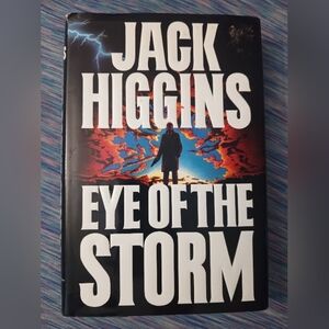 𝑬𝒚𝒆 𝒐𝒇 𝒕𝒉𝒆 𝑺𝒕𝒐𝒓𝒎 𝑯𝒂𝒓𝒅𝒄𝒐𝒗𝒆𝒓 𝑩𝒐𝒐𝒌 𝟏𝒔𝒕 𝑬𝒅𝒊𝒕𝒊𝒐𝒏